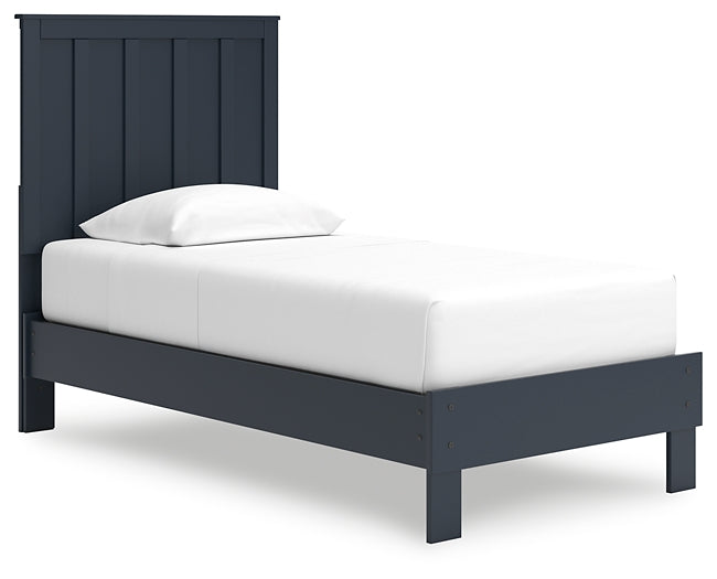 Ashley Express - Simmenfort Platform Bed