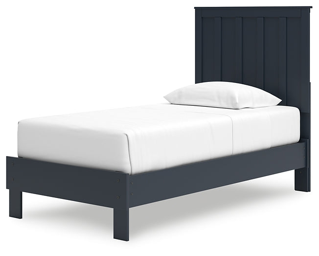 Ashley Express - Simmenfort Platform Bed