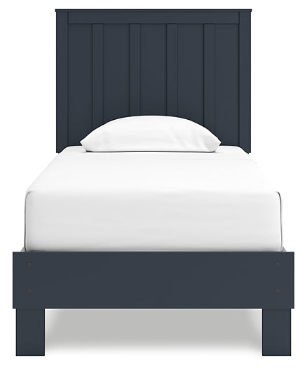 Ashley Express - Simmenfort Platform Bed