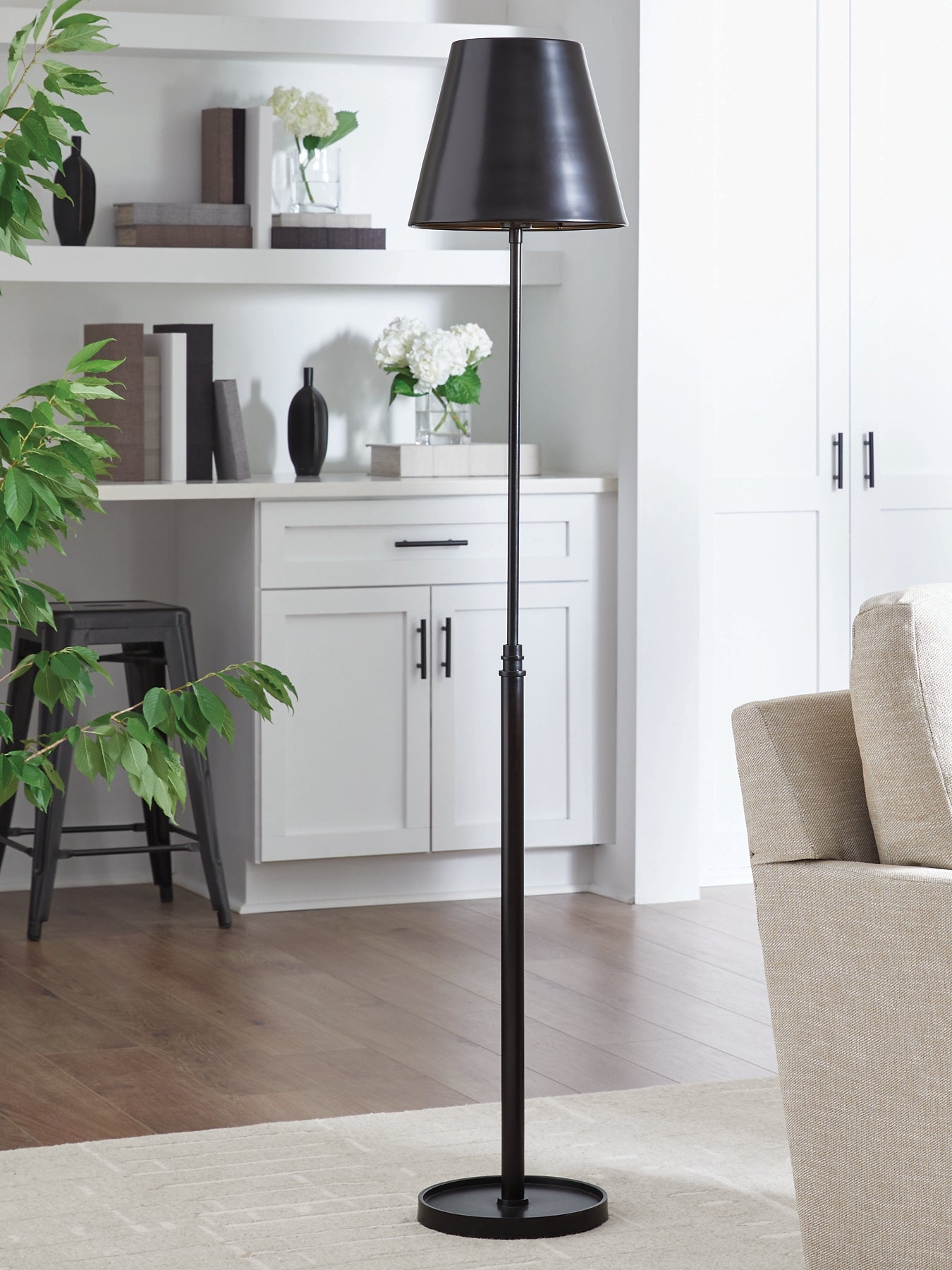 Ashley Express - Wimner Metal Floor Lamp (1/CN)