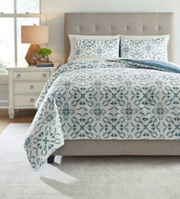 Load image into Gallery viewer, Ashley Express - Adason King Comforter Set
