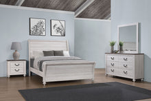 Load image into Gallery viewer, Stillwood 4-piece Eastern King Bedroom Set Vintage Linen
