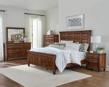 Load image into Gallery viewer, Avenue 5-piece Eastern King Bedroom Set Weathered Brown
