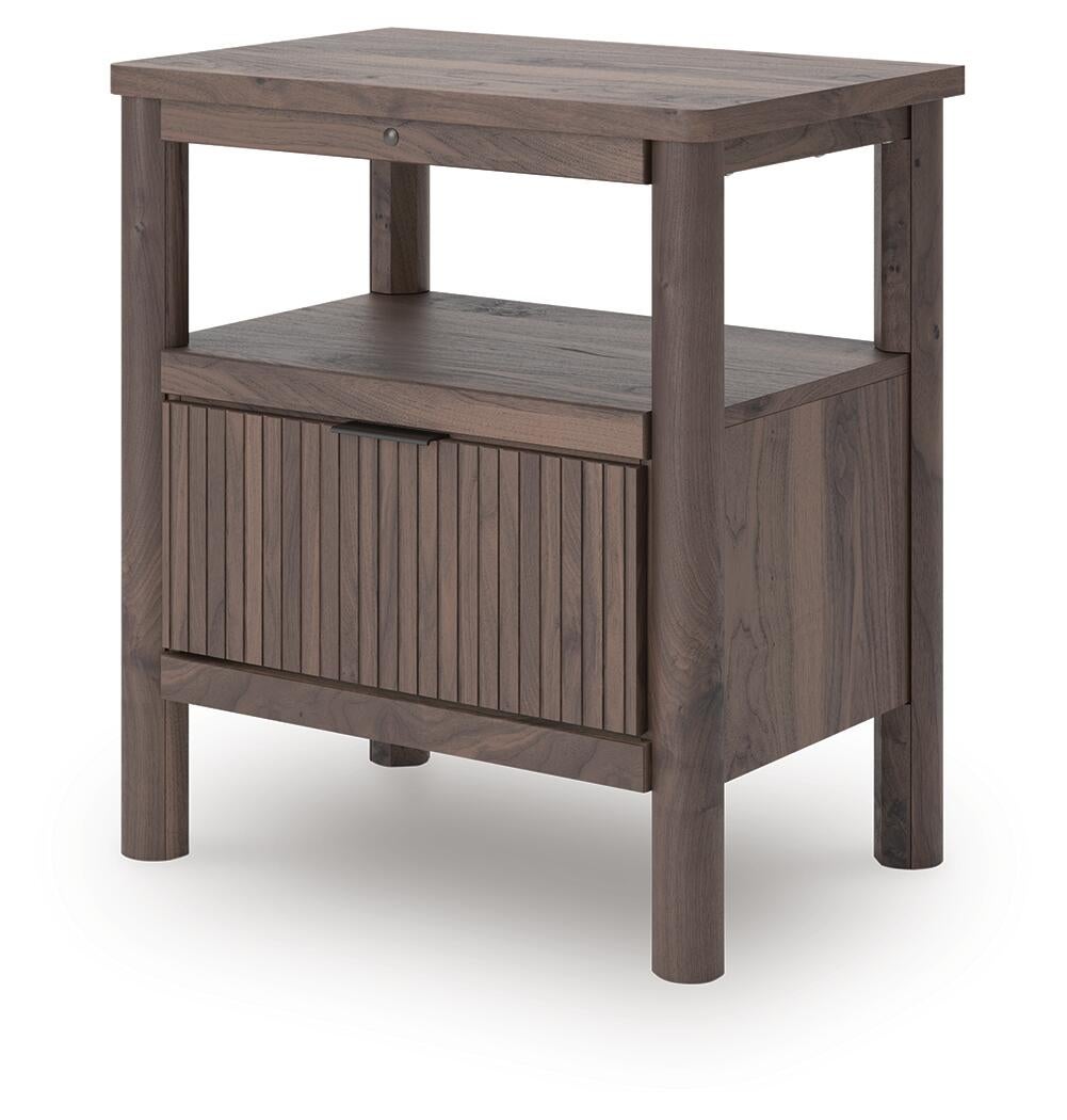 Pamytta Twin Panel Platform Bed, Dresser, Mirror and Nightstand