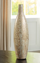 Load image into Gallery viewer, Ashley Express - Plawite Vase
