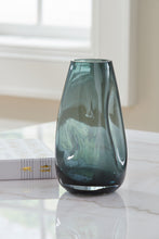 Load image into Gallery viewer, Ashley Express - Beamund Vase
