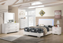 Load image into Gallery viewer, Felicity 4-piece Full Bedroom Set White High Gloss
