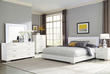 Load image into Gallery viewer, Felicity 5-piece Eastern King Bedroom Set White High Gloss
