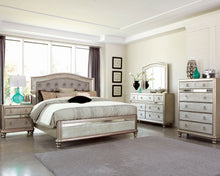 Load image into Gallery viewer, Bling Game 5-piece California King Bedroom Set Platinum

