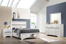 Load image into Gallery viewer, Miranda 4-piece Full Bedroom Set White
