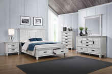 Load image into Gallery viewer, Franco 4-piece Eastern King Bedroom Set Distressed White
