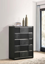 Load image into Gallery viewer, Blacktoft 5-drawer Chest Black
