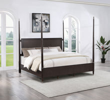 Load image into Gallery viewer, Emberlyn Wood Eastern King Poster Bed Brown

